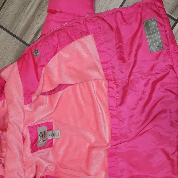 Girls Champion winter pink coat. - Picture 14 of 16